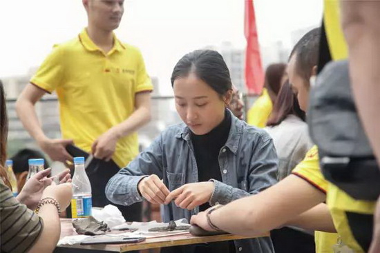 hjc888黄金城--手机版app官网