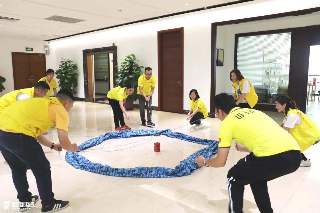 hjc888黄金城Game 1协力搭建游戏图